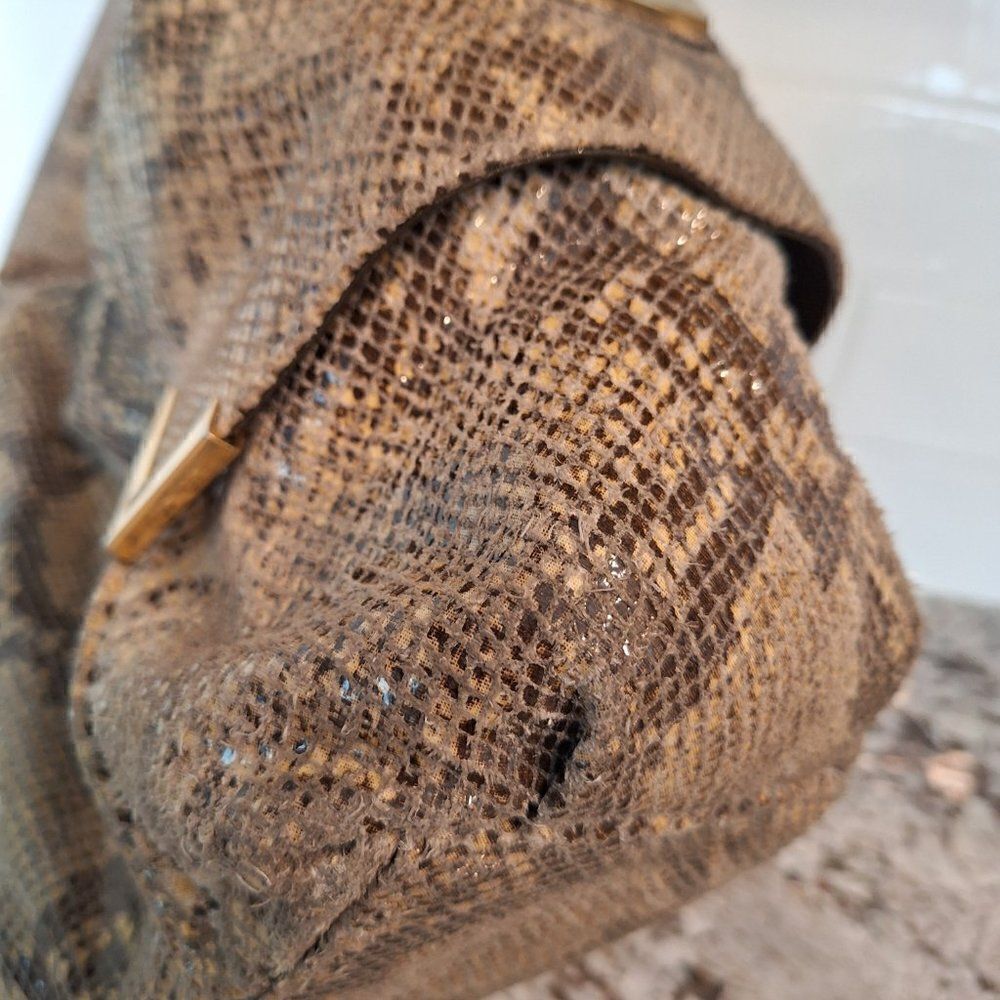 MICHAEL KORS BEVERLY PYTHON CREAM/BLACK EMBOSSED … - image 3